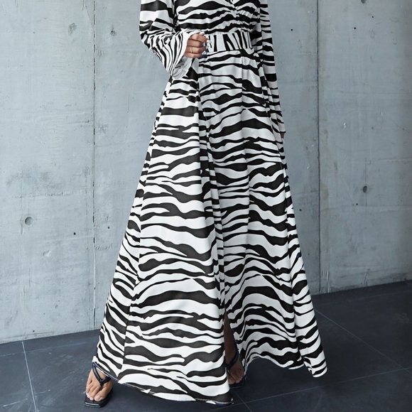 Black & White Boho Womens Zebra Striped Lace Up Back Wrap Maxi Dress - Picture 6 of 6